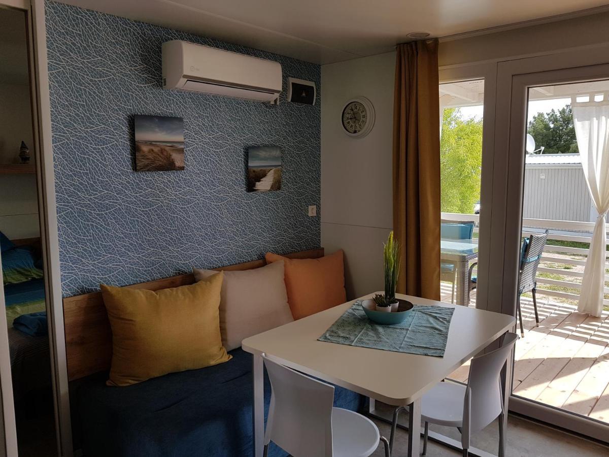 Mobile Home Pearl Of Murter イェゼラ エクステリア 写真